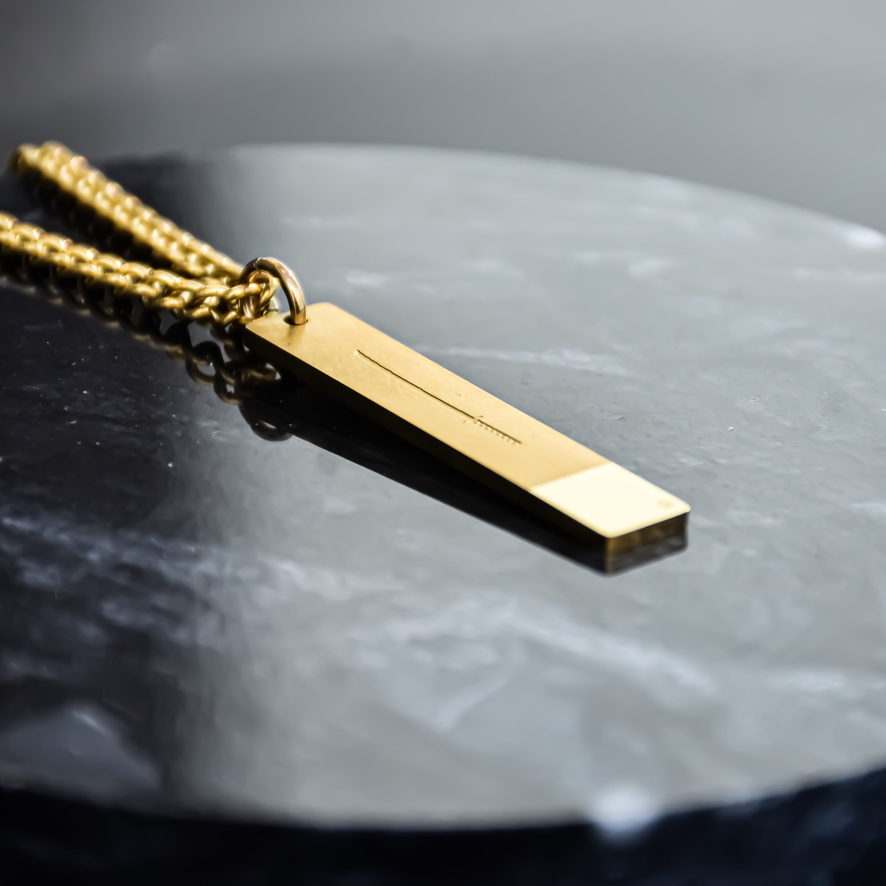 Gold - Sex.jpg__PID:7d4cc9b6-9fb7-4618-9ee0-c1013c84e737